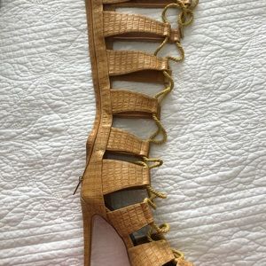 Super cute strappy open boots!